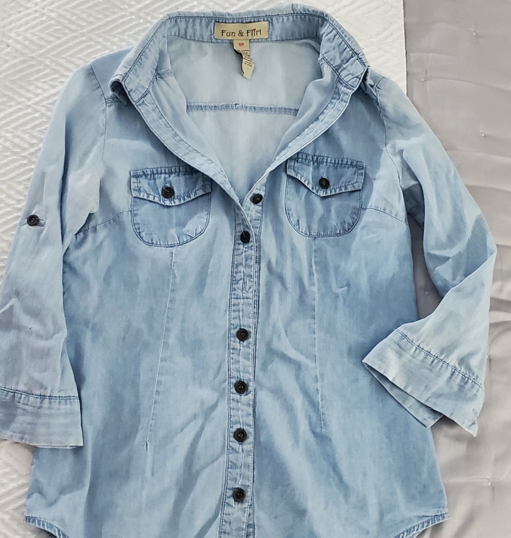 Fun & Flirt Denim Long sleeve Shirt- Small - Picture 5 of 11